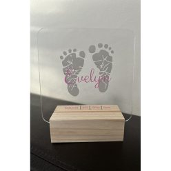 Babaszületés emlékőrző fatalppal