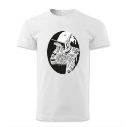 Majom baseball sapkában