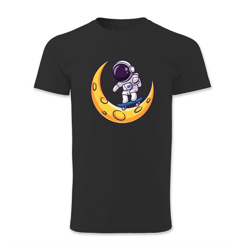 Asztronauta gördeszkázik a holdon