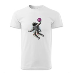 Asztronauta kosárlabdázik