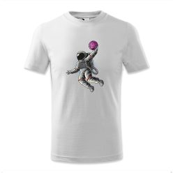 Asztronauta kosárlabdázik