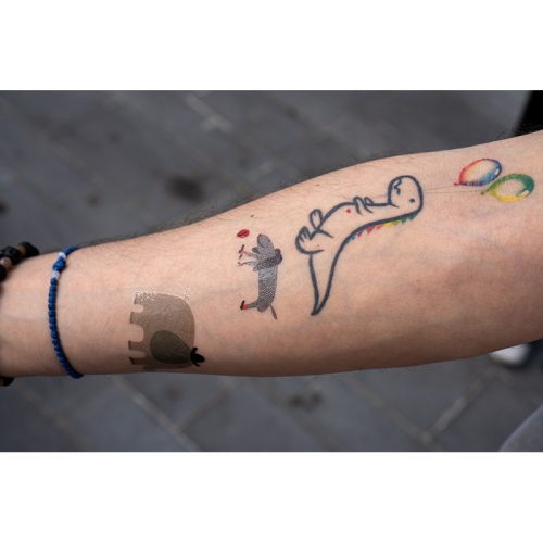 Egyedi, saját elképzelésű, 32 x 32 mm méretű, Ideiglenes tetoválás